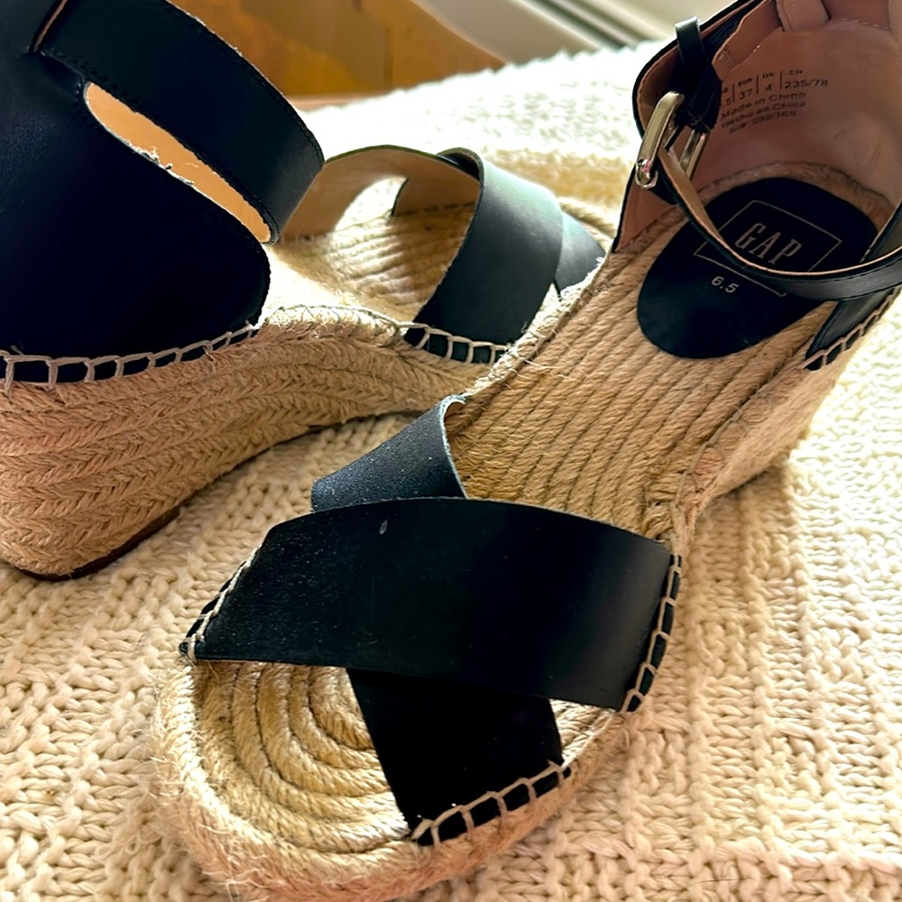 Gap espadrille wedge. Like new!